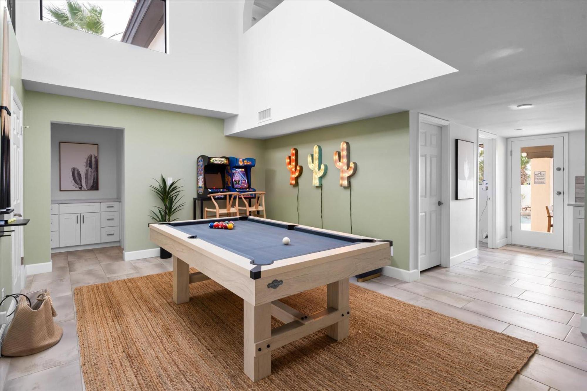 Holiday home Game Pool Hottub Modern Desert Oasis