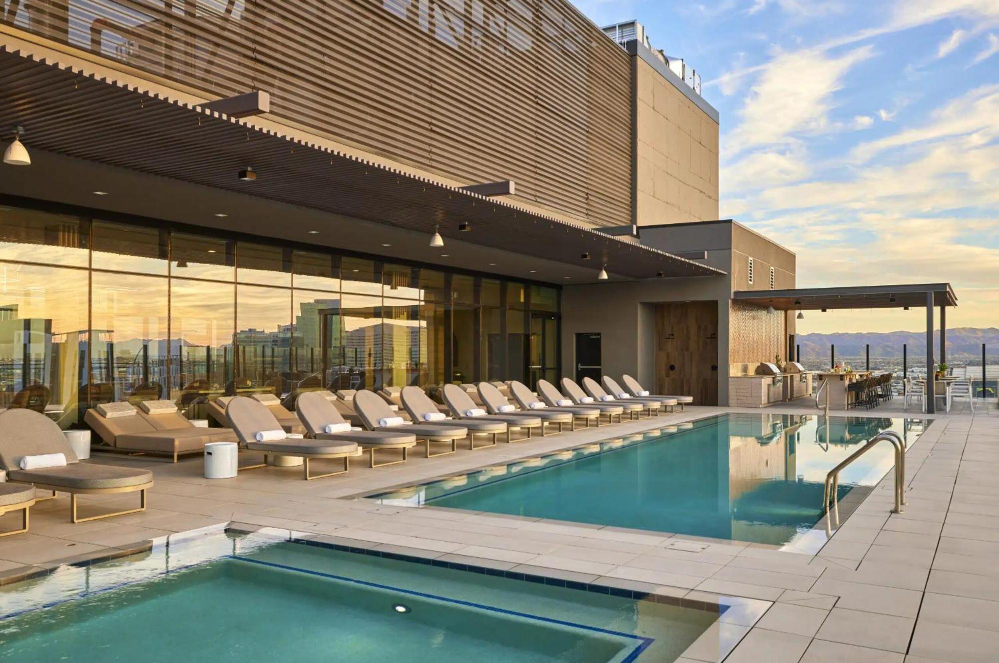 Apartment Global Luxury At Downtown Phoenix