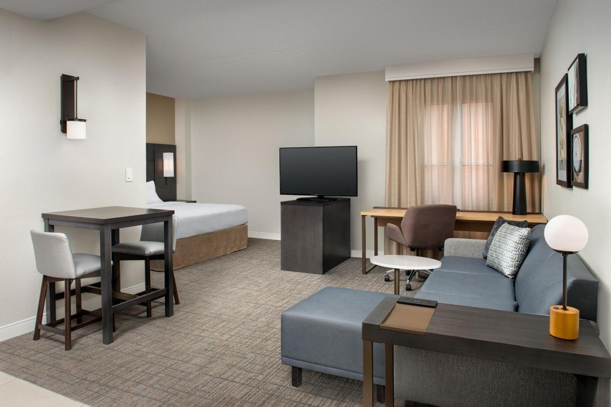 By Marriott Airport