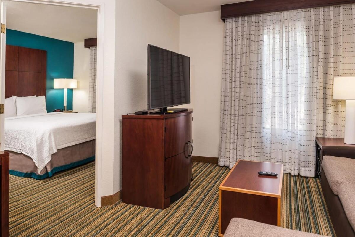 Apartment Metro Phx 1bd Exterior Entry With Heated Pool, Bbq, Dog Park, Bbq Pets Allowed *