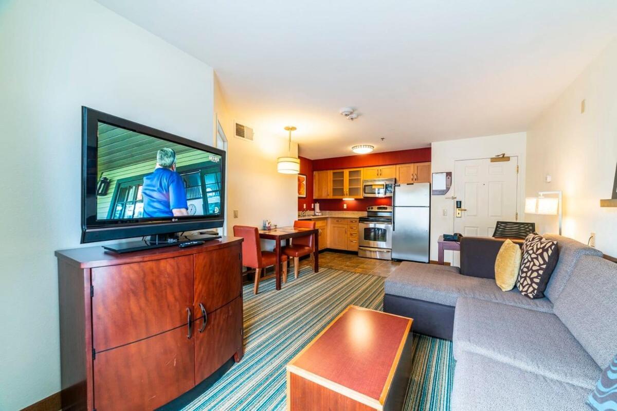 Metro Phx 1bd Exterior Entry With Heated Pool, Bbq, Dog Park, Bbq Pets Allowed