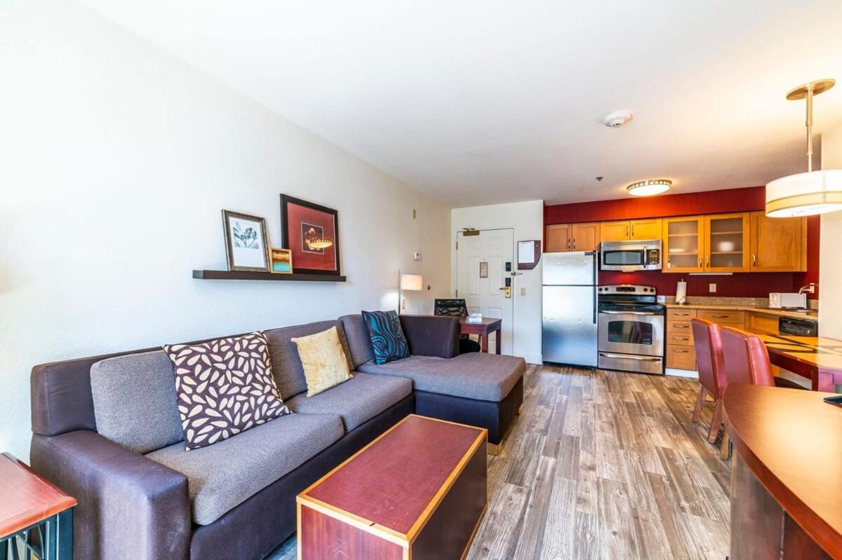 Apartment Metro Phx 1bd Exterior Entry With Heated Pool, Bbq, Dog Park, Bbq Pets Allowed