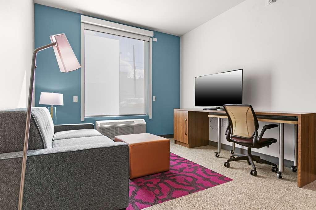 Hotel Home2 By Hilton Downtown