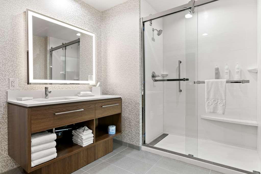 Hotel Home2 By Hilton Downtown