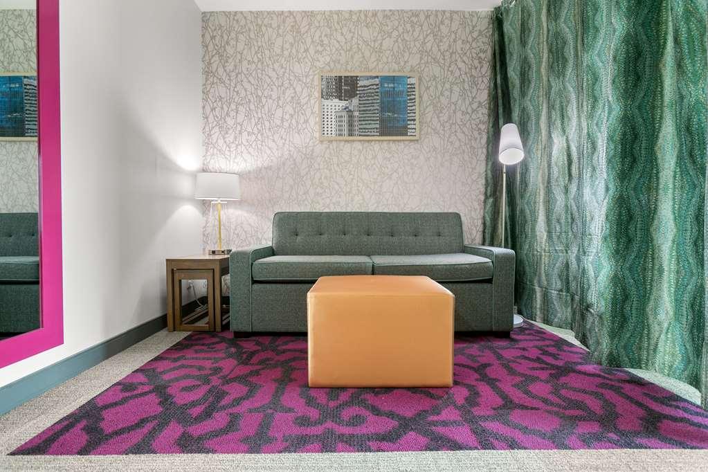 Hotel Home2 By Hilton Downtown *