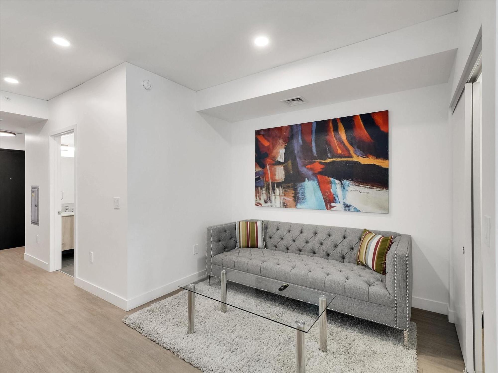 Global Luxury At Downtown