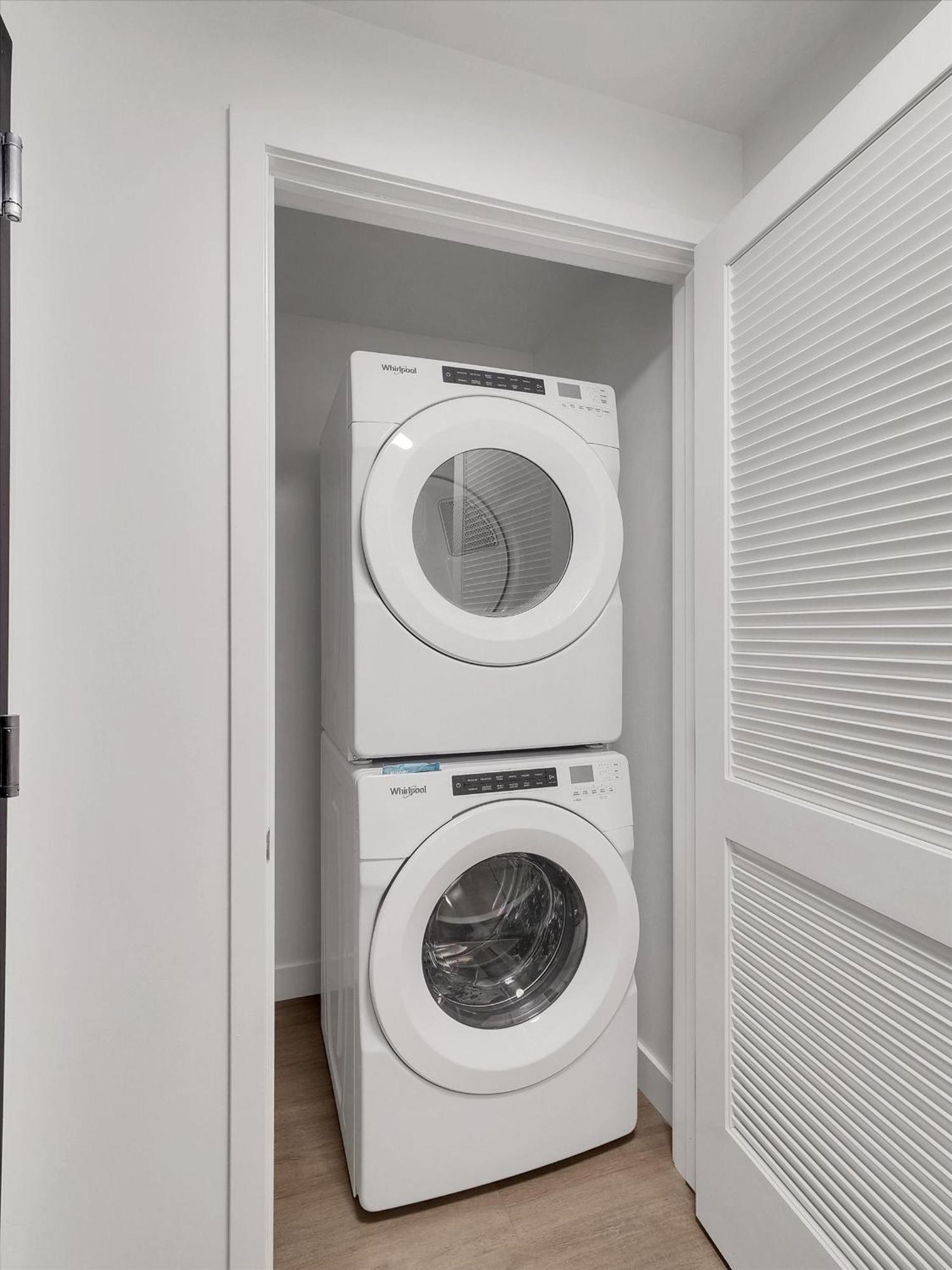 Global Luxury At Downtown Apartment *