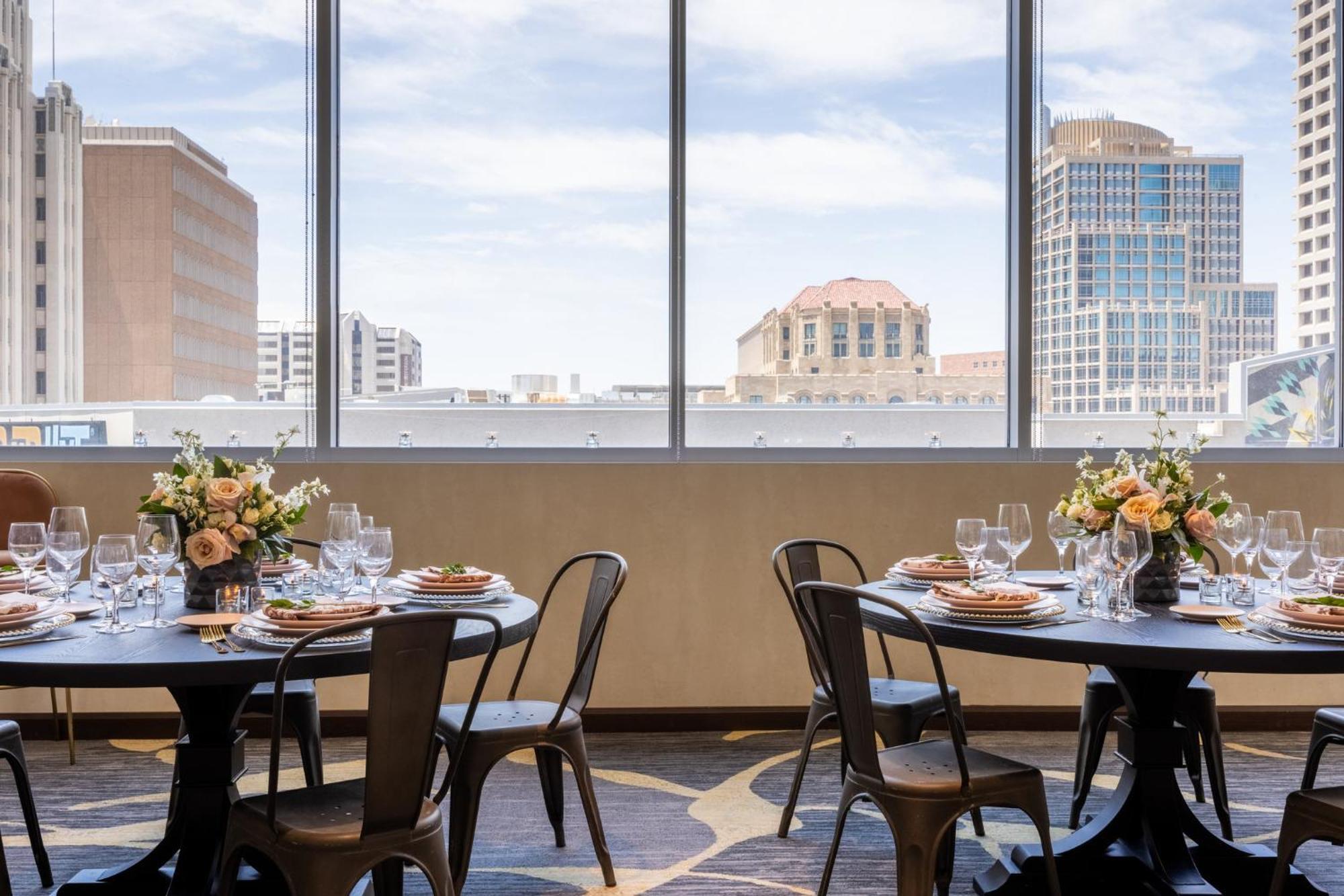Hotel Kimpton Palomar Cityscape By Ihg