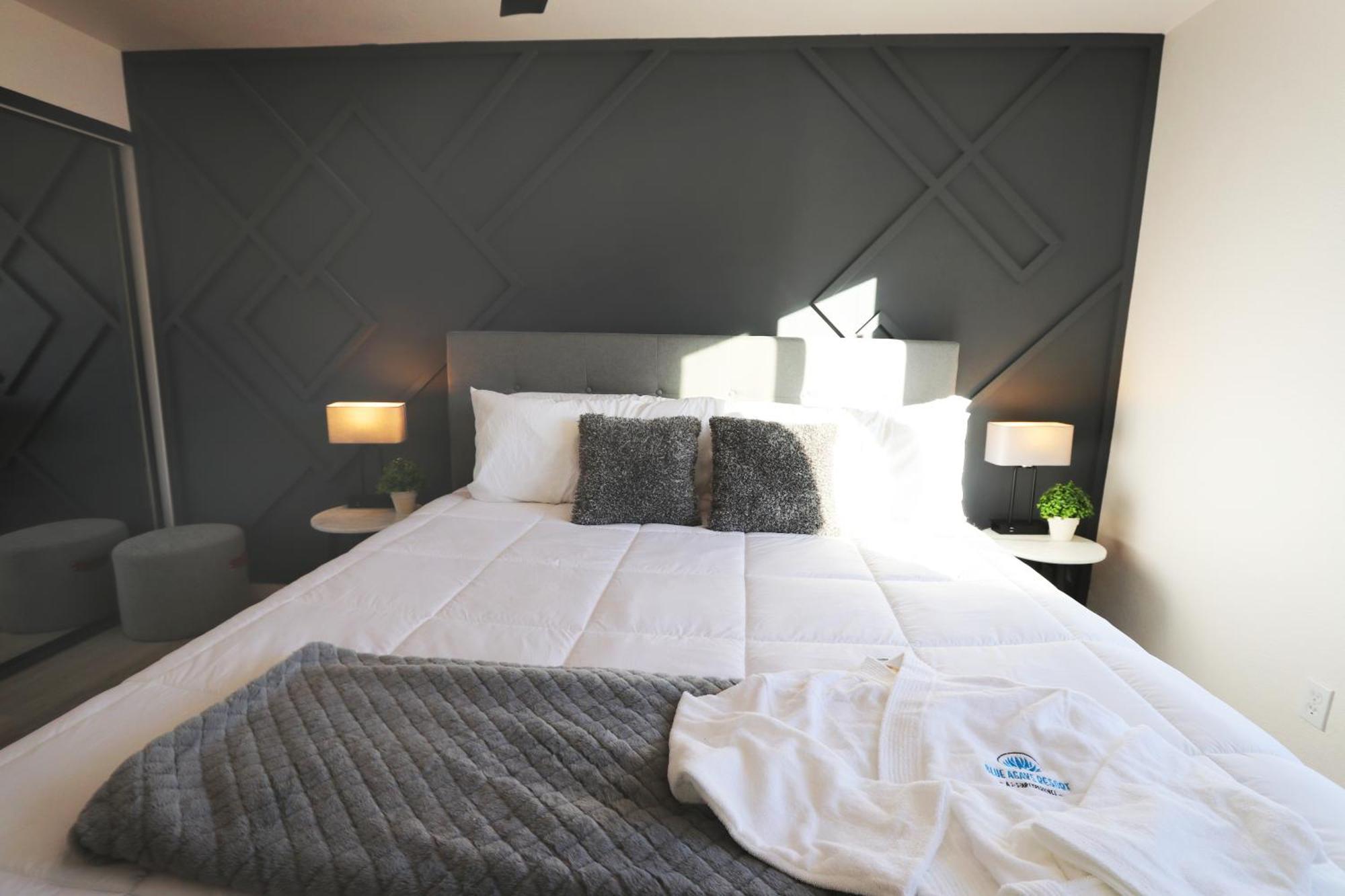 Blue Agave With Heated Pool & Outdoor Living Phoenix