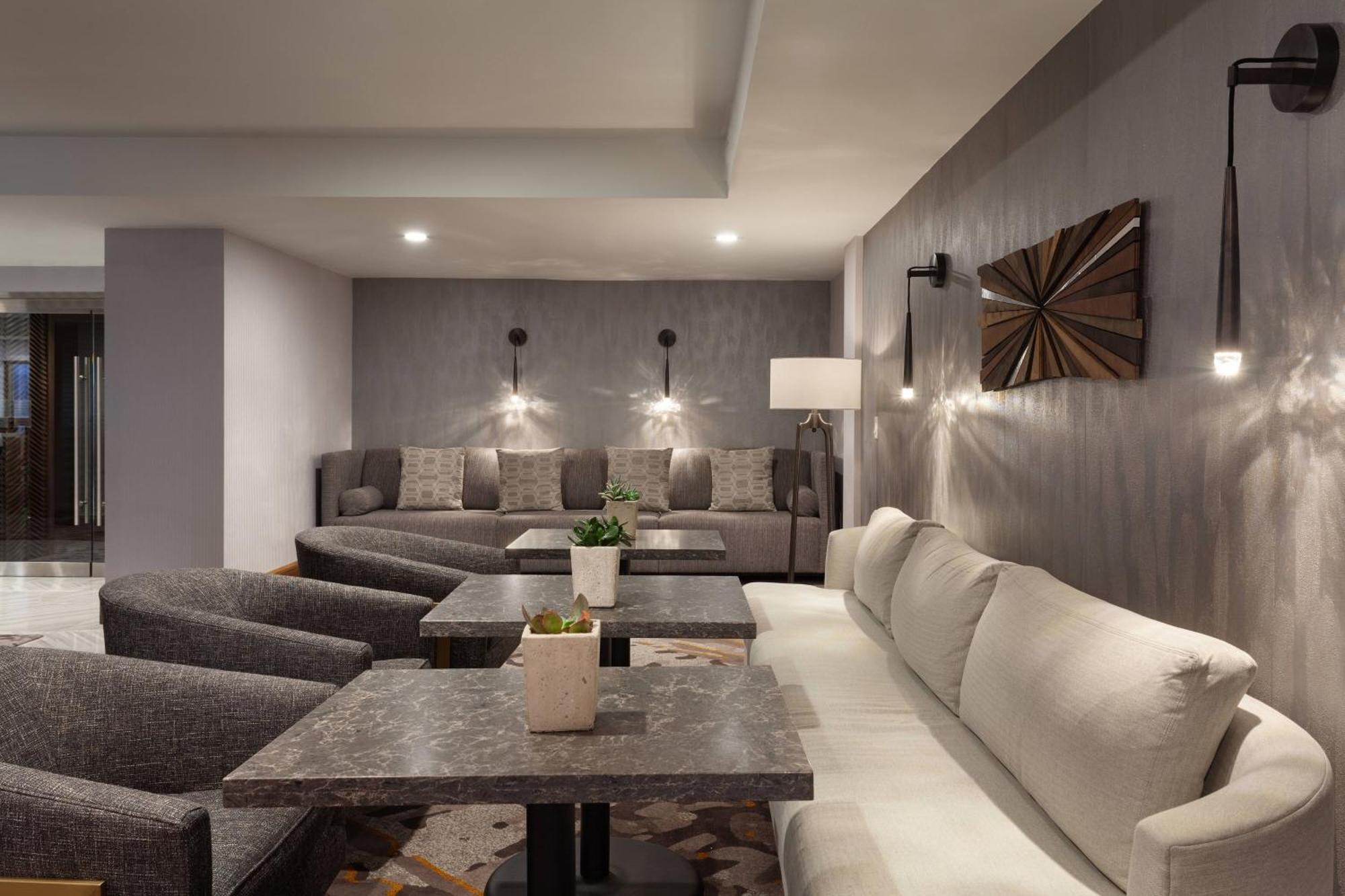 Marriott Airport 4*