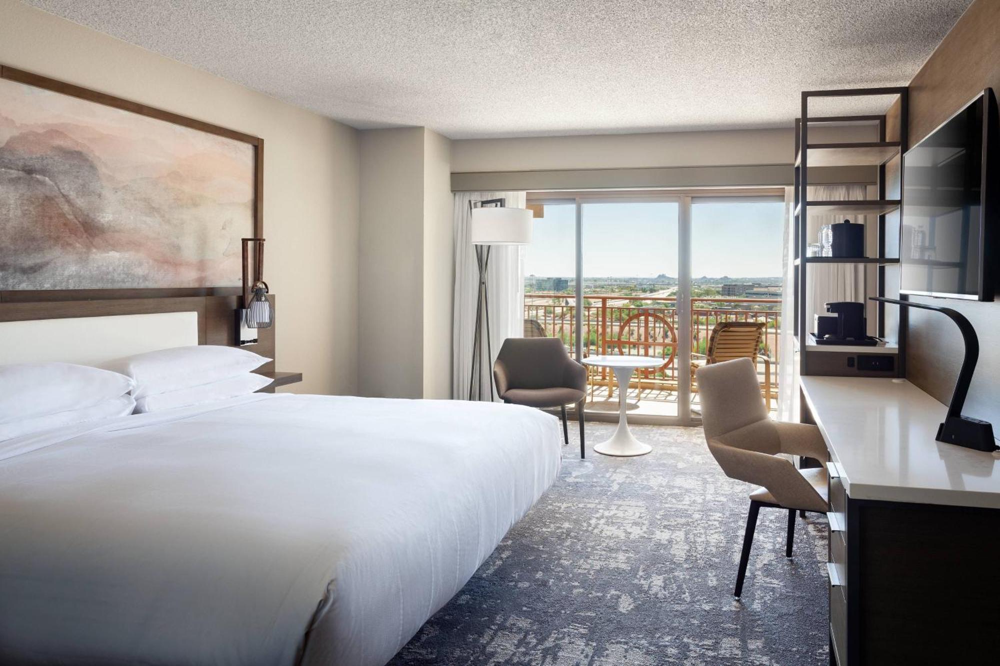 Hotel Marriott Airport 4*