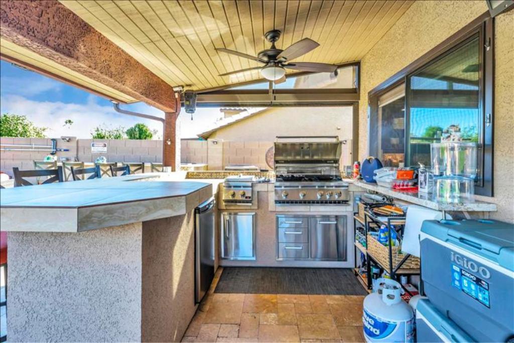 Family Vacation Retreat Glendale Az *