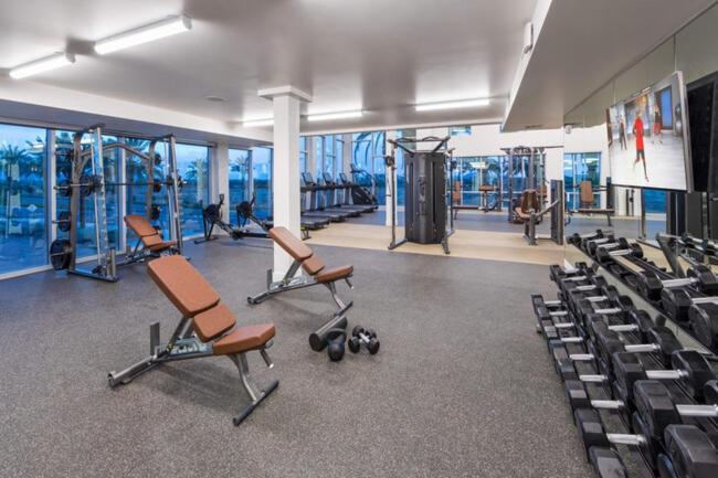 Spacious Style 2bedroom 2bath Oasis Pool Gym Desert Ridge *