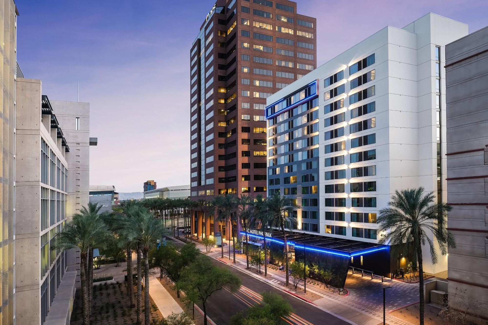Hotel Ac By Marriott Downtown 3*