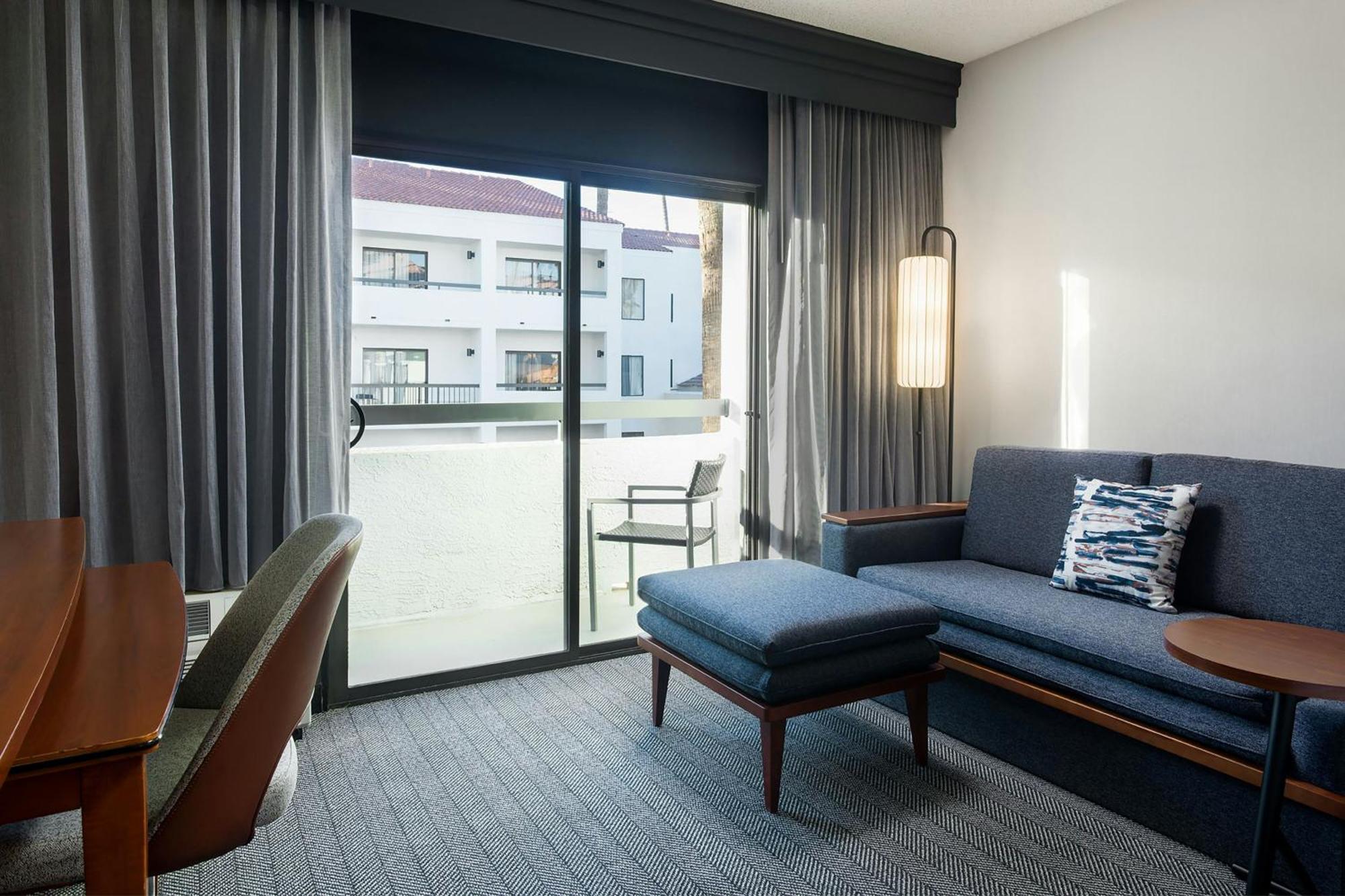 Courtyard By Marriott North 3*