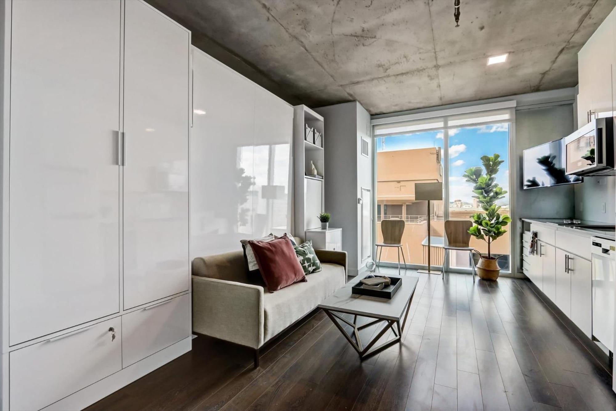 Modern Downtown Apartments At Kenect Phoenix Aparthotel *