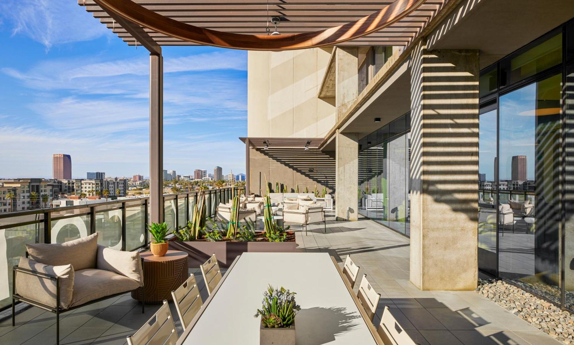 Global Luxury At Downtown Apartment *