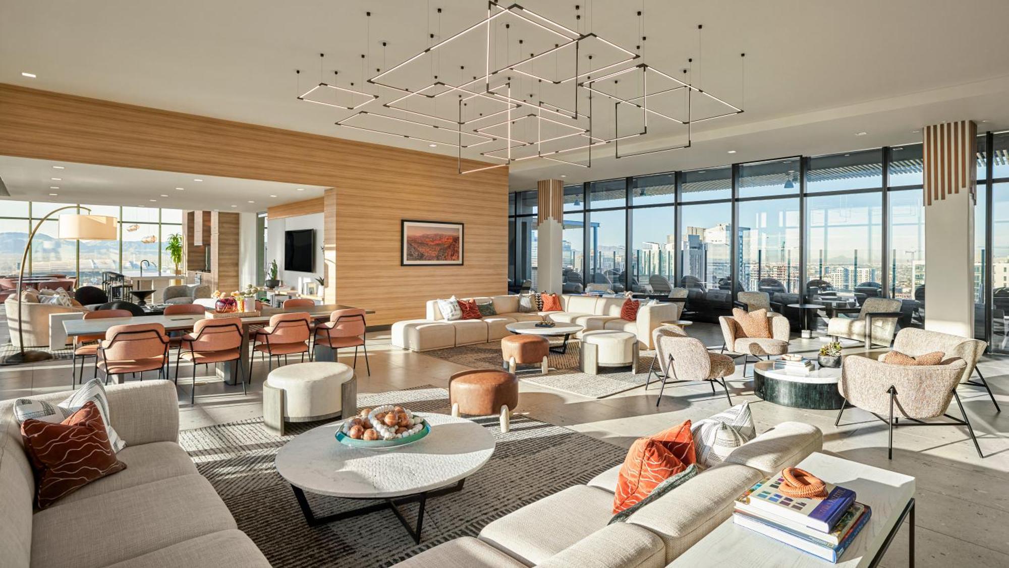 Global Luxury At Downtown Phoenix