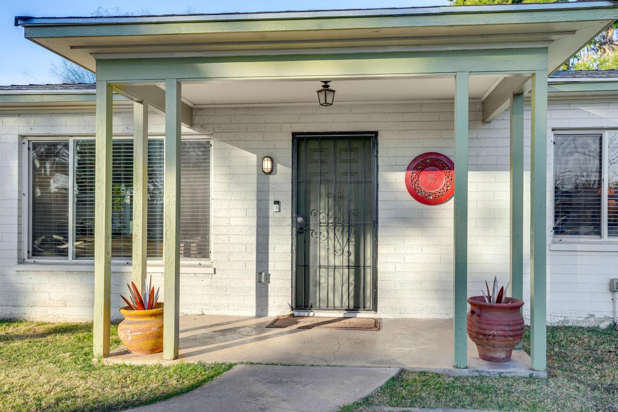 Pet-friendly With Breezeway And Fire Pit! *