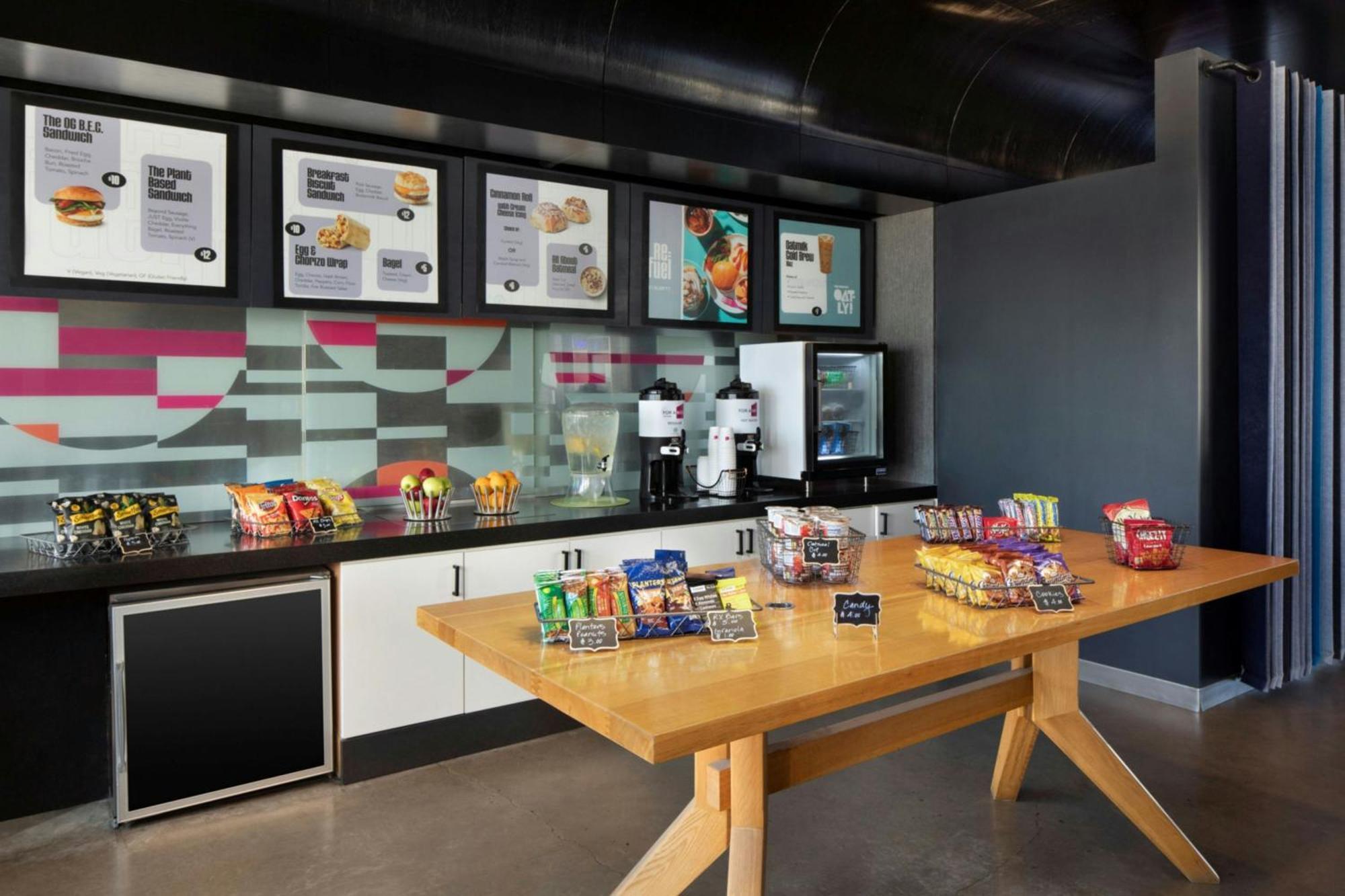 Aloft Airport Hotel
