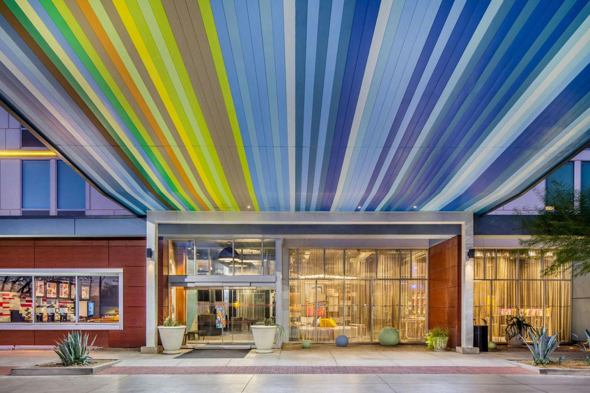Hotel Aloft Airport