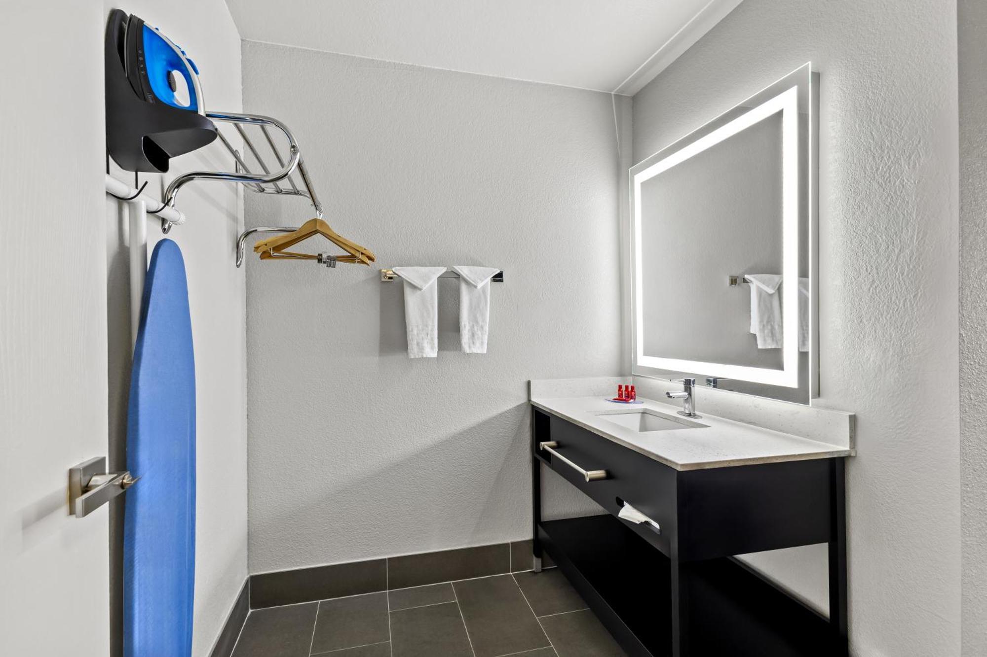 Surestay By Best Western Airport 3* Phoenix