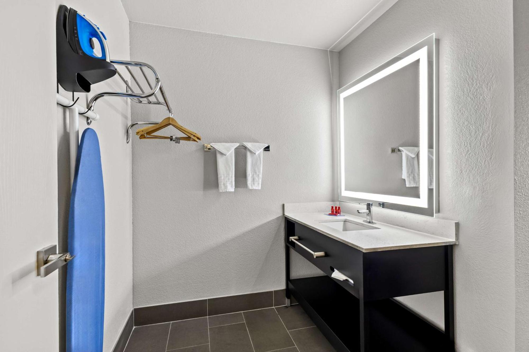 Surestay By Best Western Airport 3* Phoenix