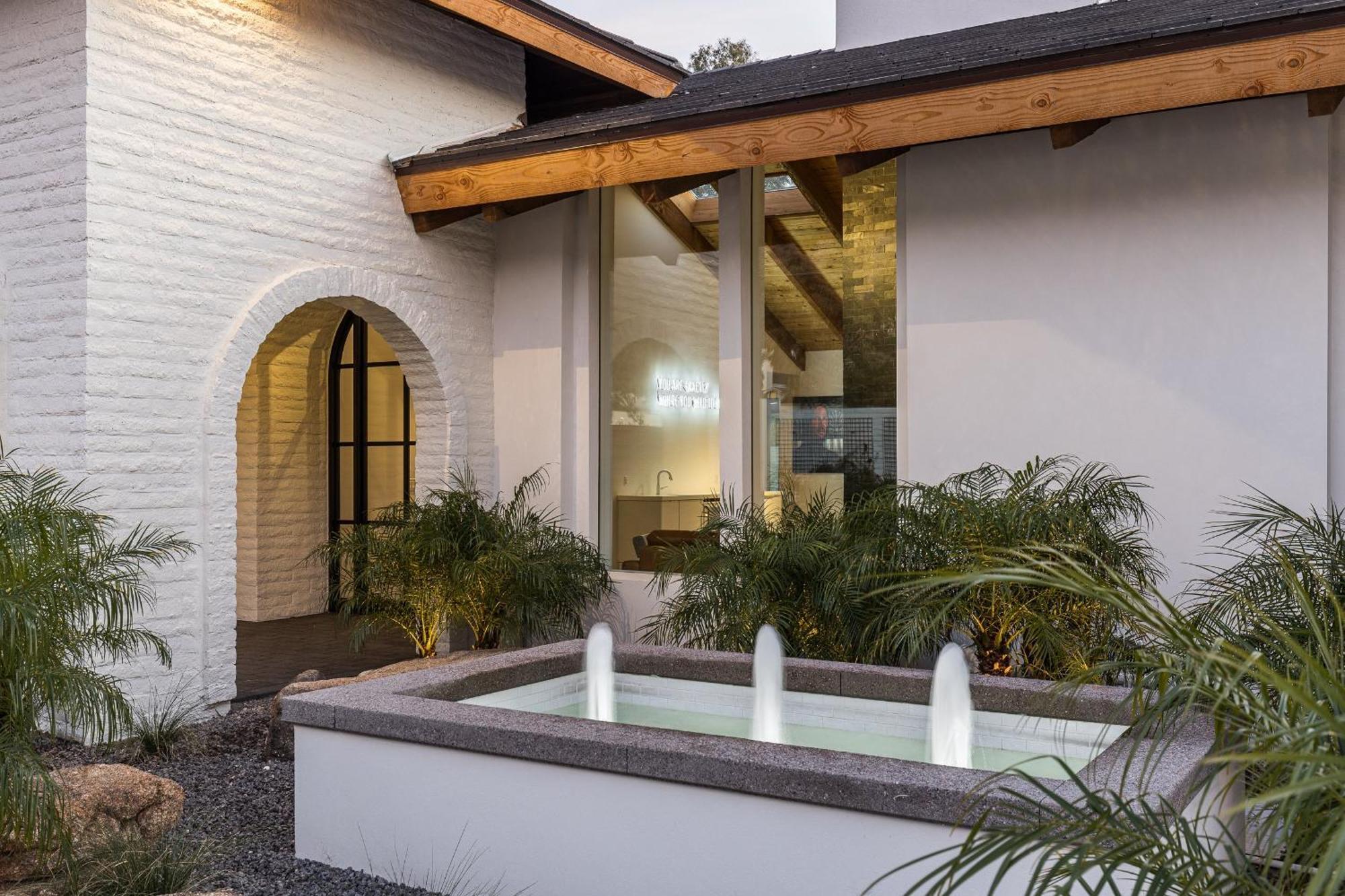 Luxury Micro-resort, Theater, Sauna, Heated Pool Casa de férias