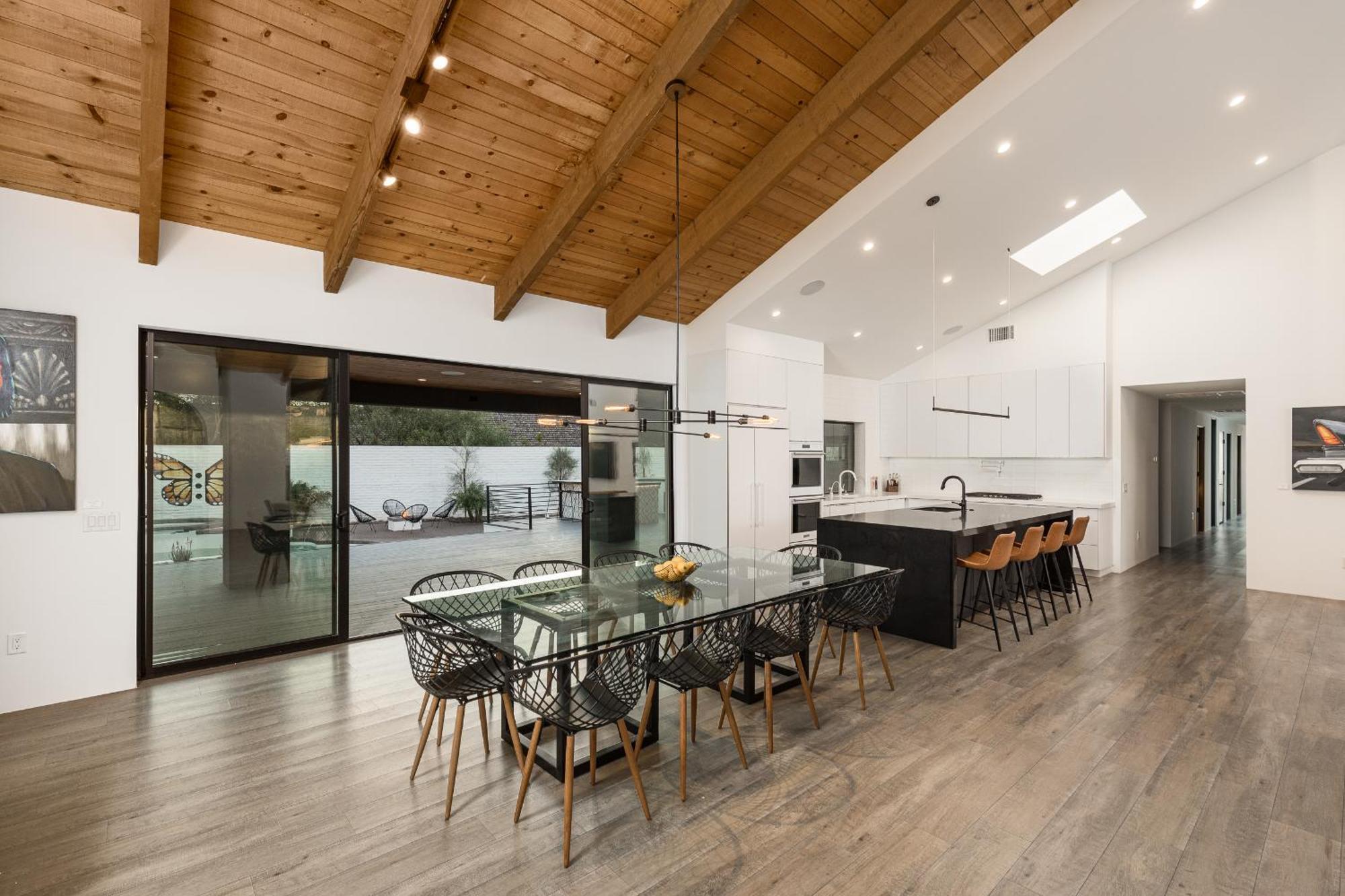 Luxury Micro-resort, Theater, Sauna, Heated Pool * Phoenix