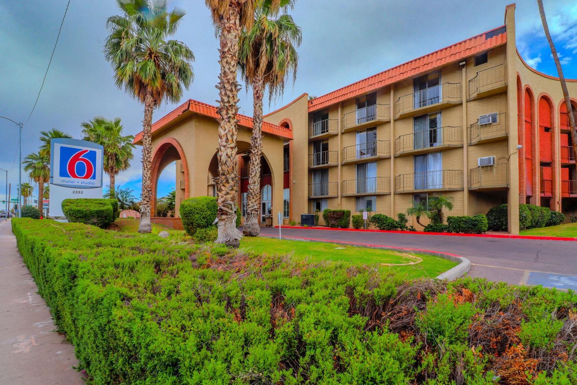 6 Phoenix, Az - Sky Harbor Hotel 2*