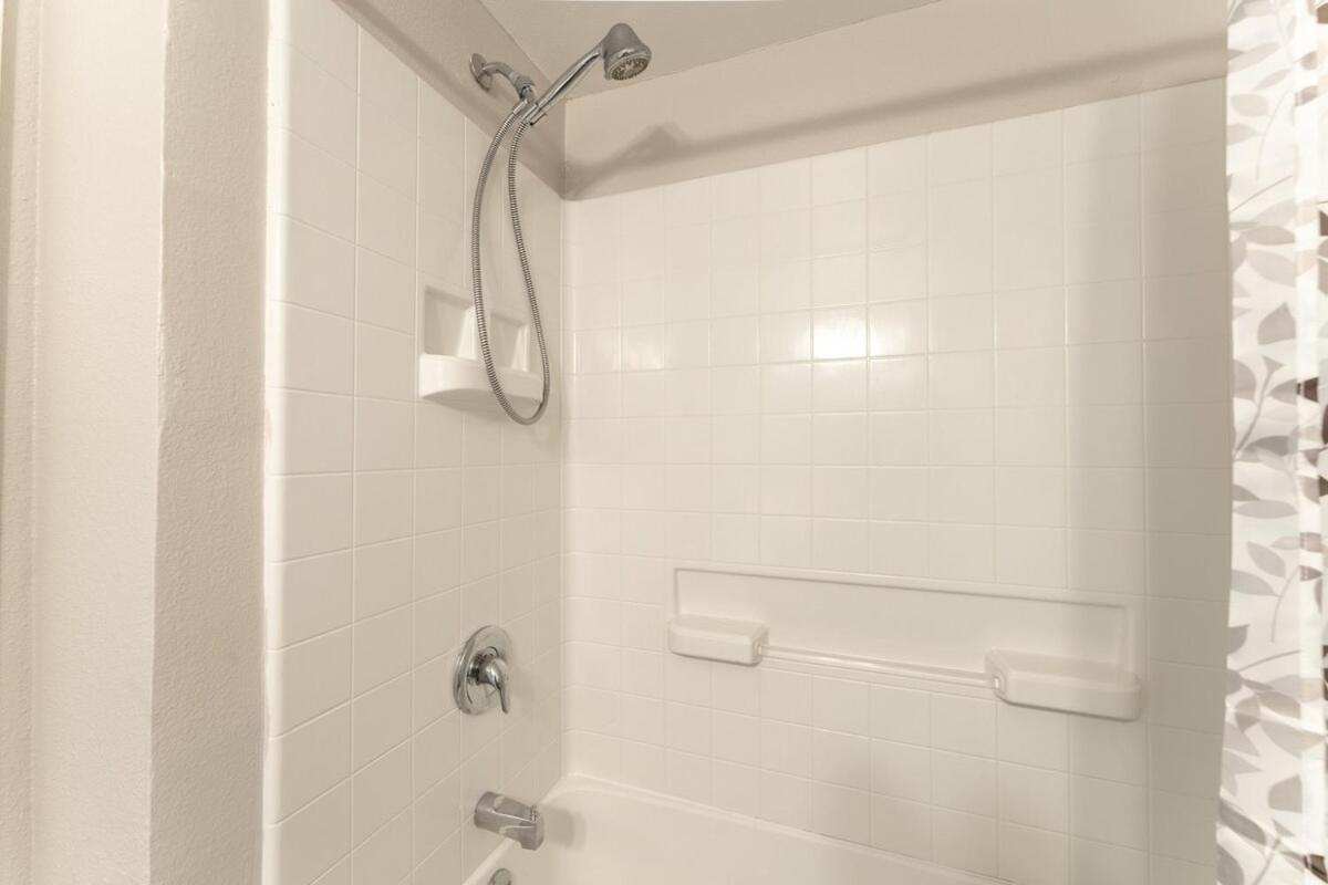 Arcadia 1 Bedroom Near Old Town Biltmore Apartment