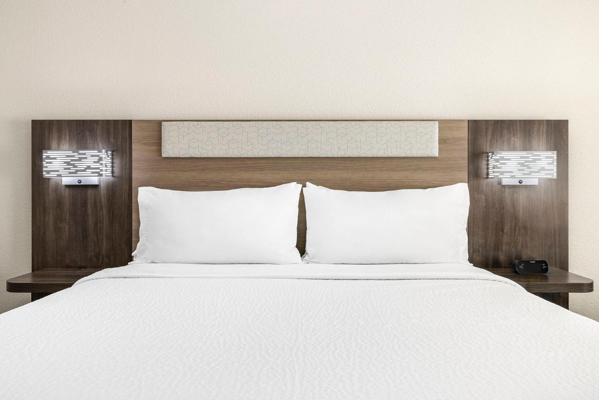 Express & - West - Tolleson By Ihg