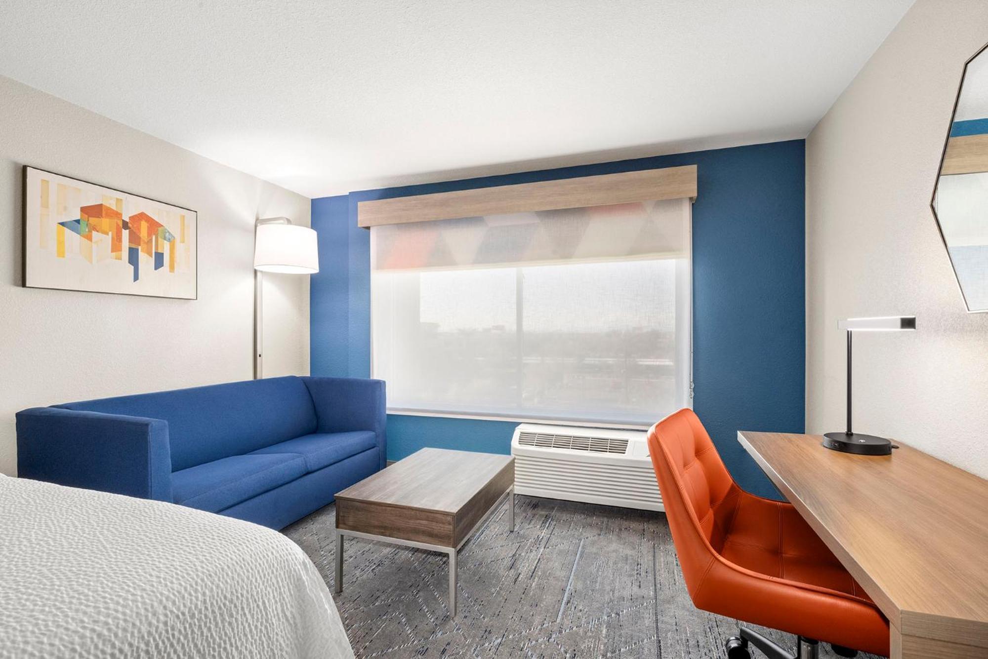 Express & - West - Tolleson By Ihg Hotel