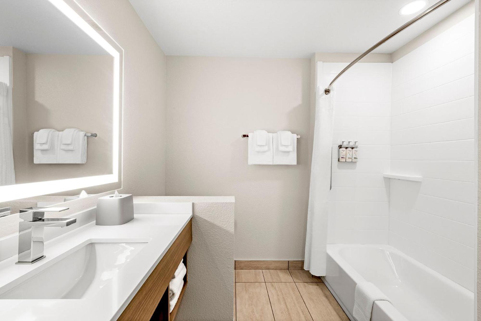 Hotel Express & - West - Tolleson By Ihg