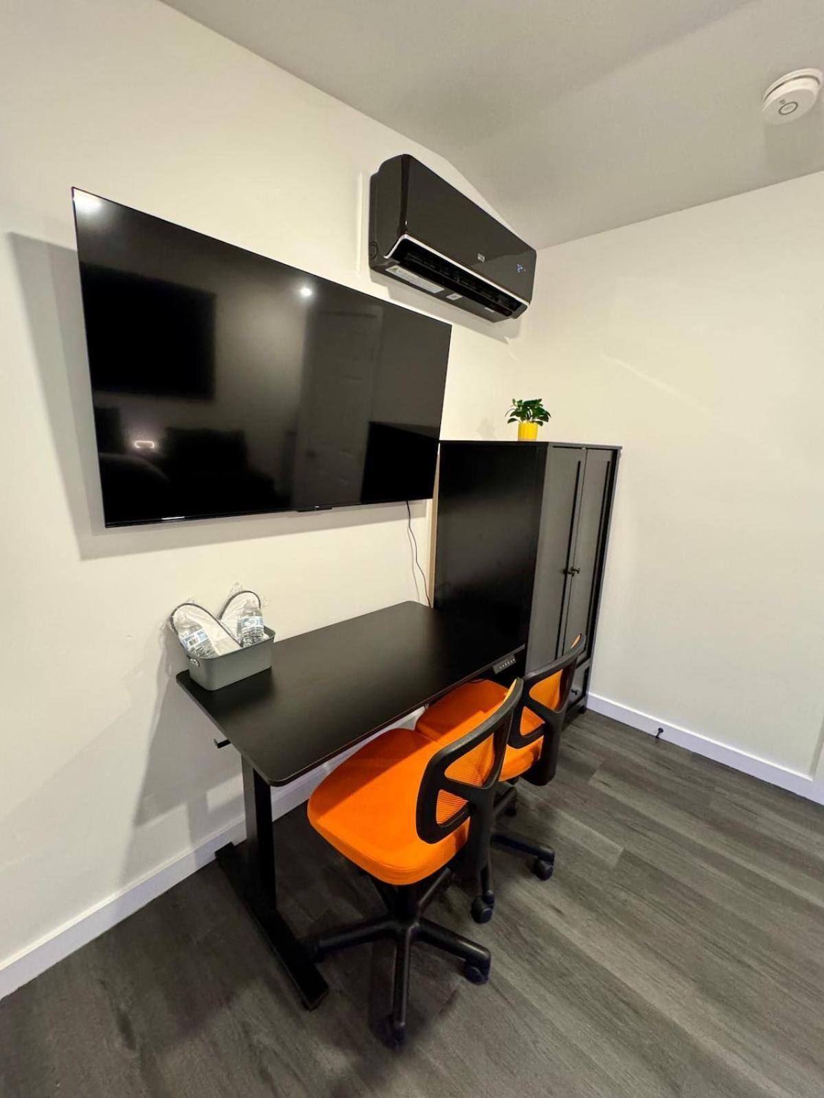 Apartamento Your Downtown Cozy With Backyard Unit C *