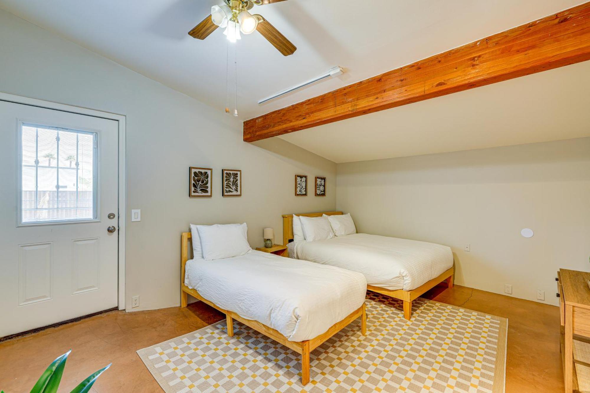 Holiday home 5 Mi To Zoo Poolside Paradise! Phoenix