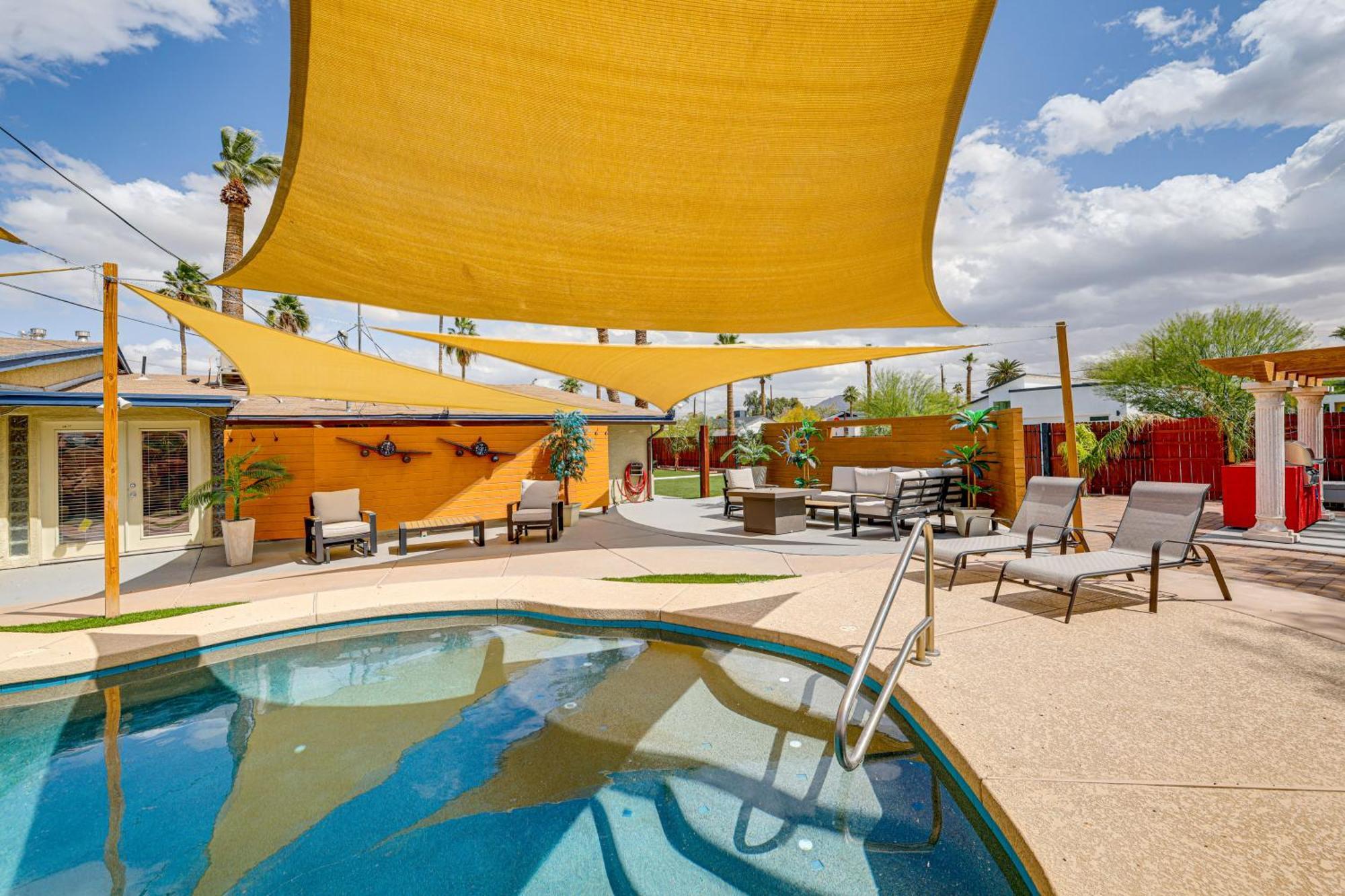 5 Mi To Zoo Poolside Paradise! *
