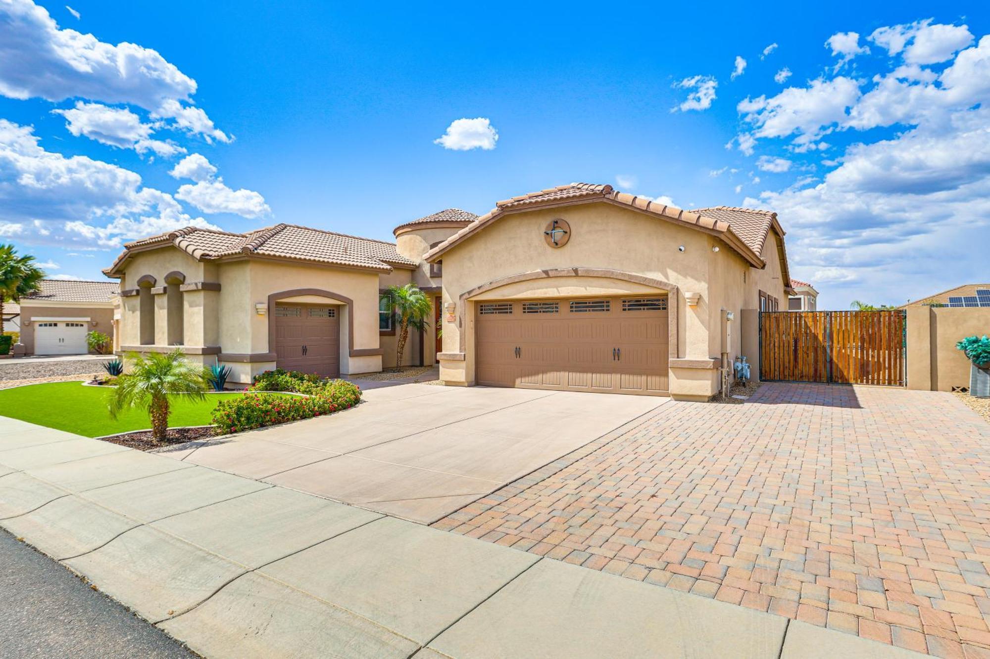 Backyard Oasis With Fire Pit Laveen Village Retreat *