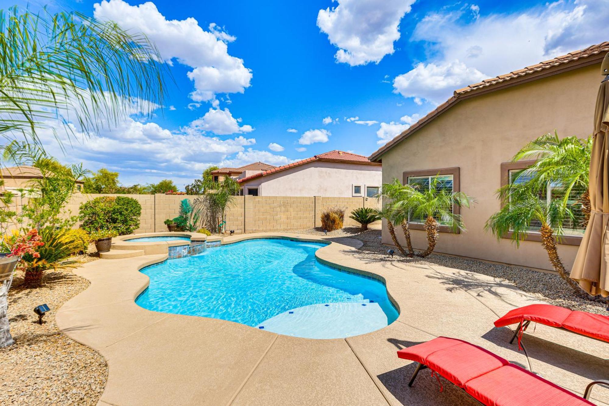 Backyard Oasis With Fire Pit Laveen Village Retreat Holiday home