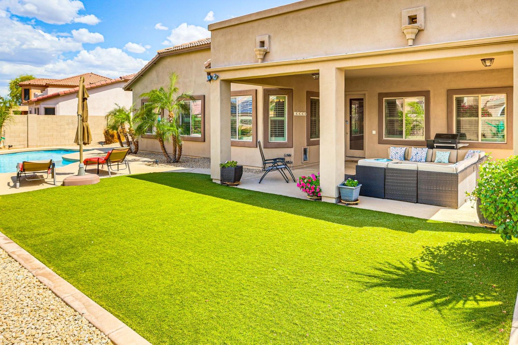 Backyard Oasis With Fire Pit Laveen Village Retreat Phoenix