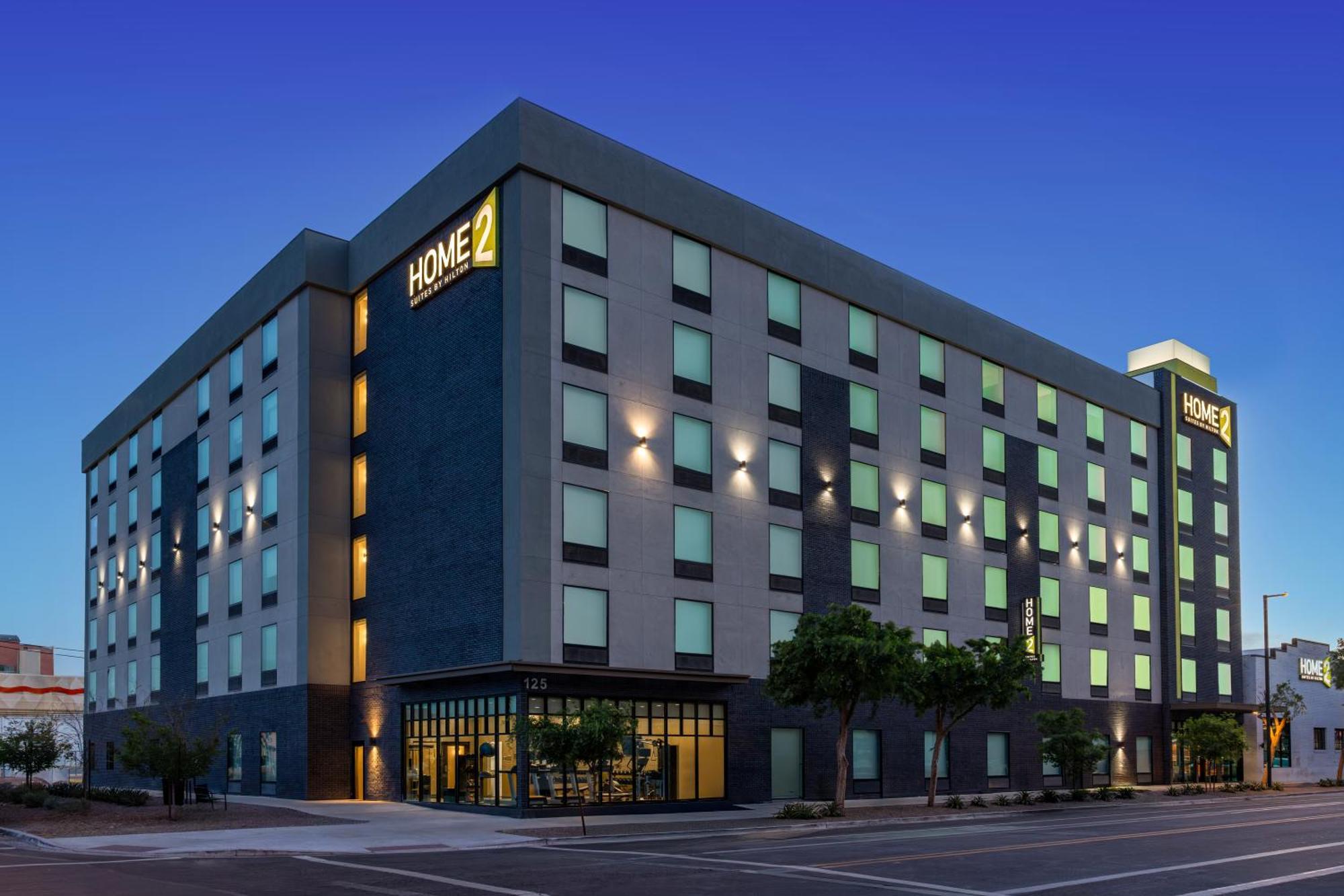 Home2 By Hilton Downtown 3*