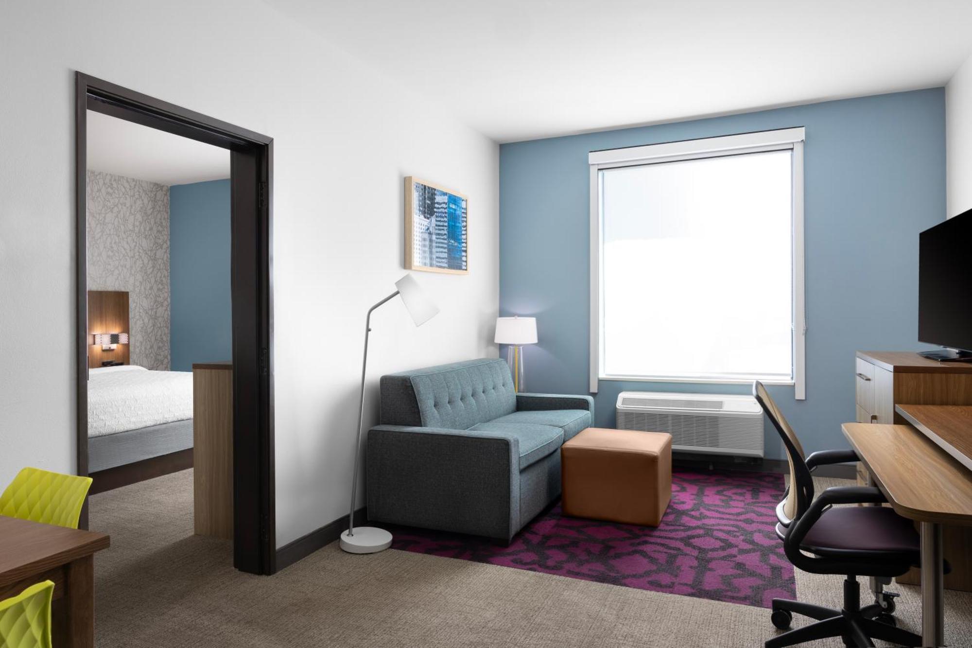 Hotel Home2 By Hilton Downtown 3*