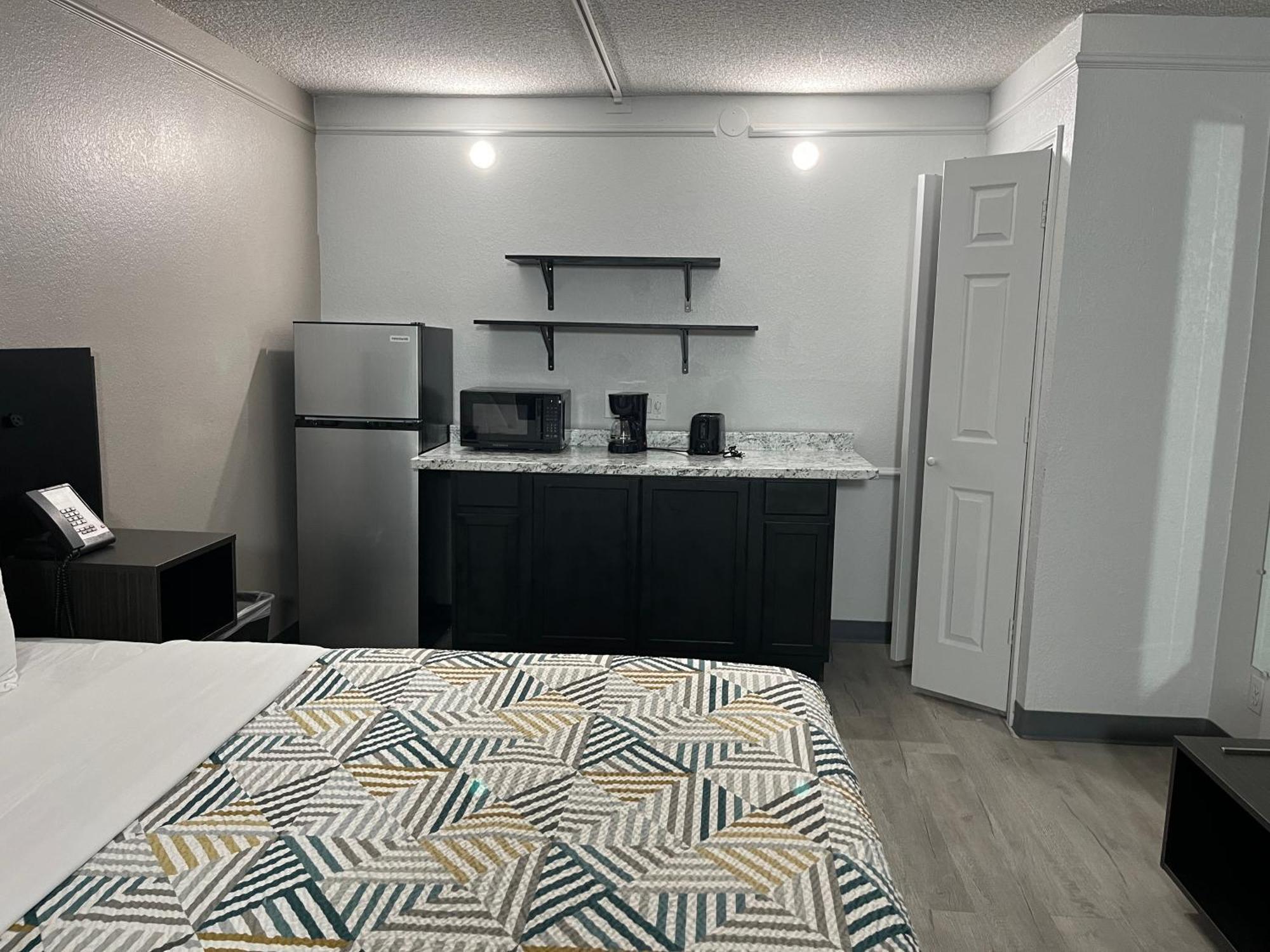 6 Phoenix, Az Midtown Hotel