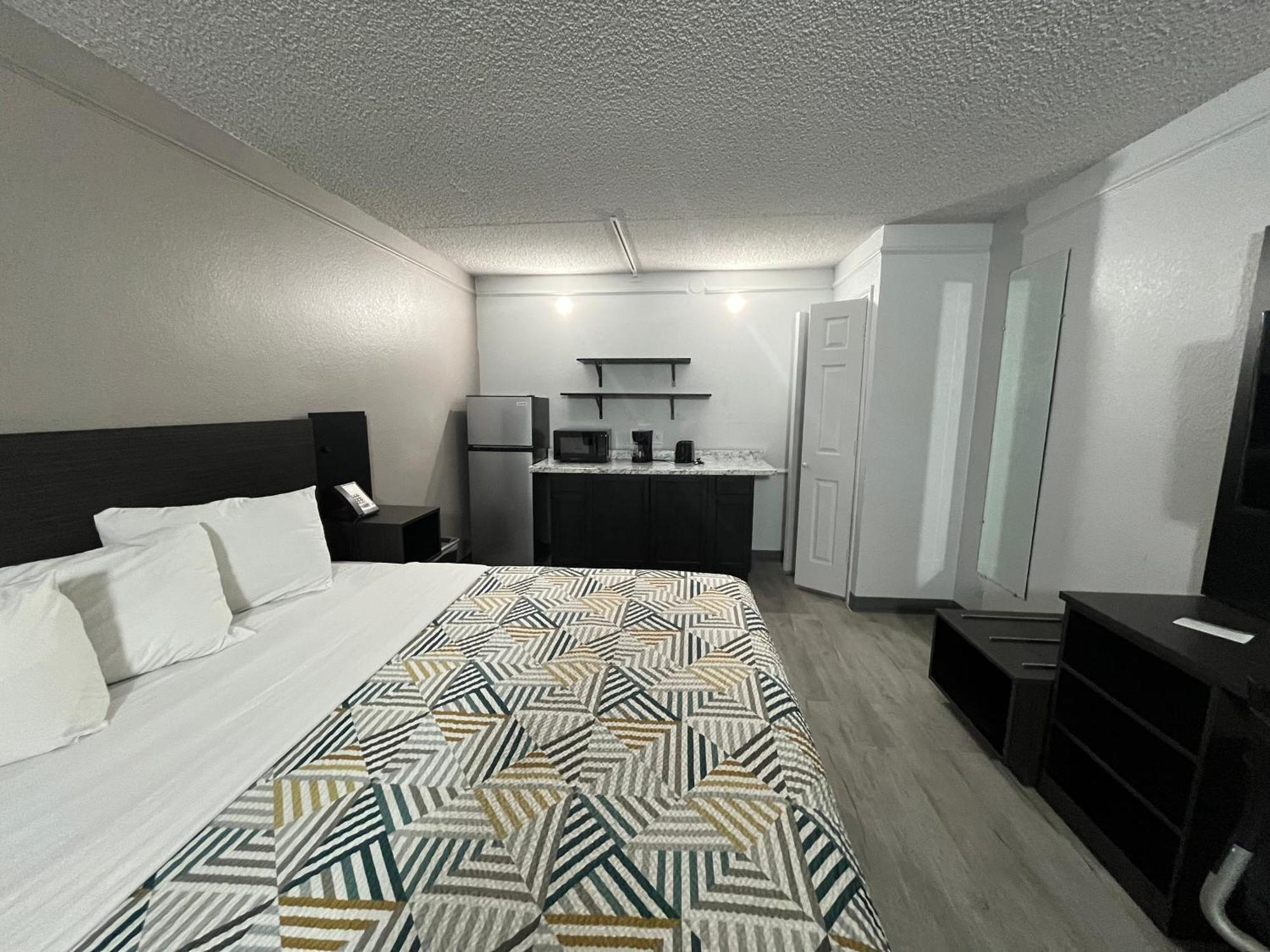 Hotel 6 Phoenix, Az Midtown