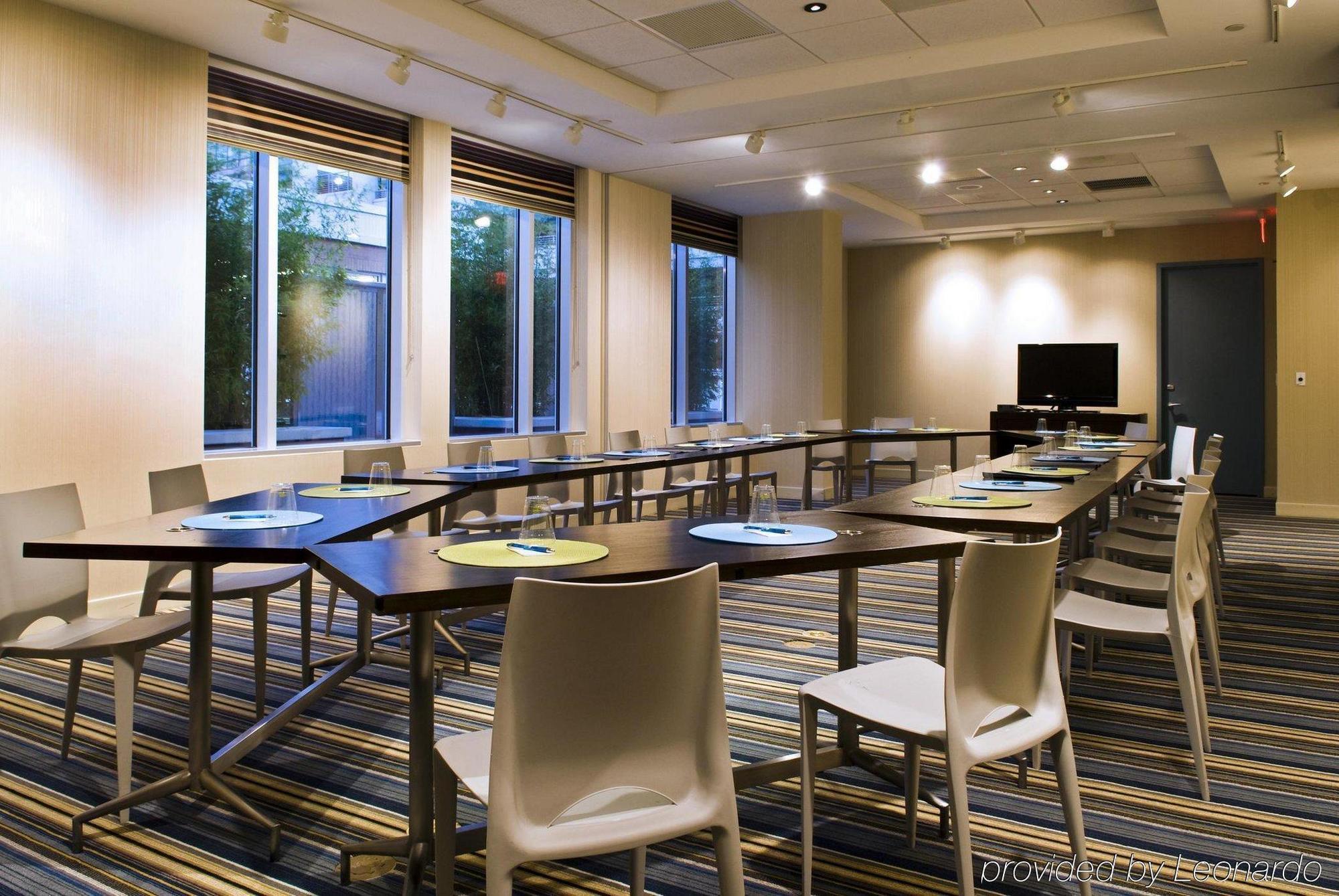 Aloft Airport Phoenix