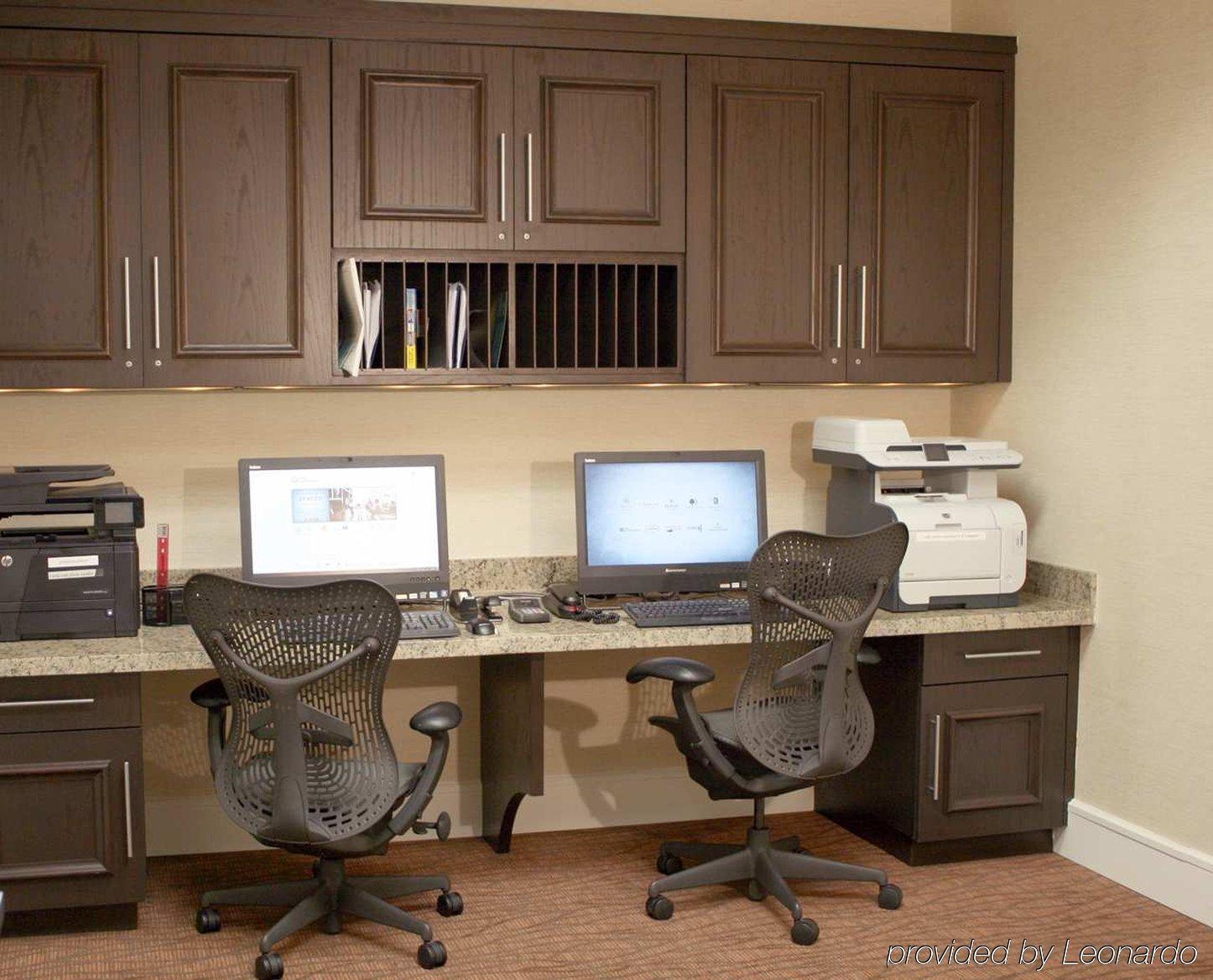 Hilton Garden Midtown 3*