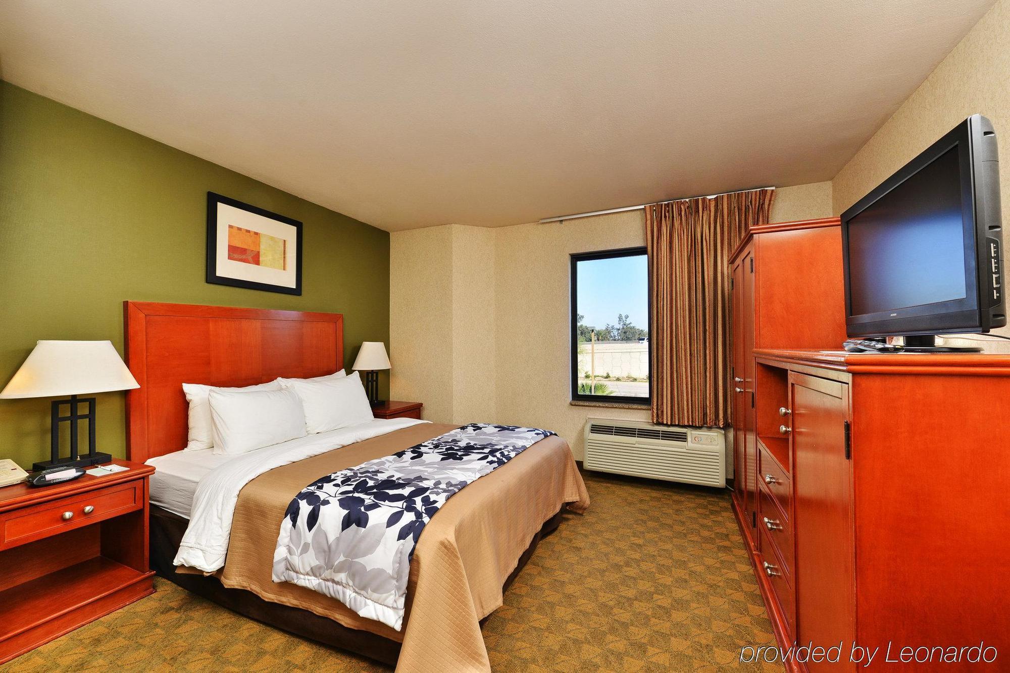 Hotel Sleep Airport