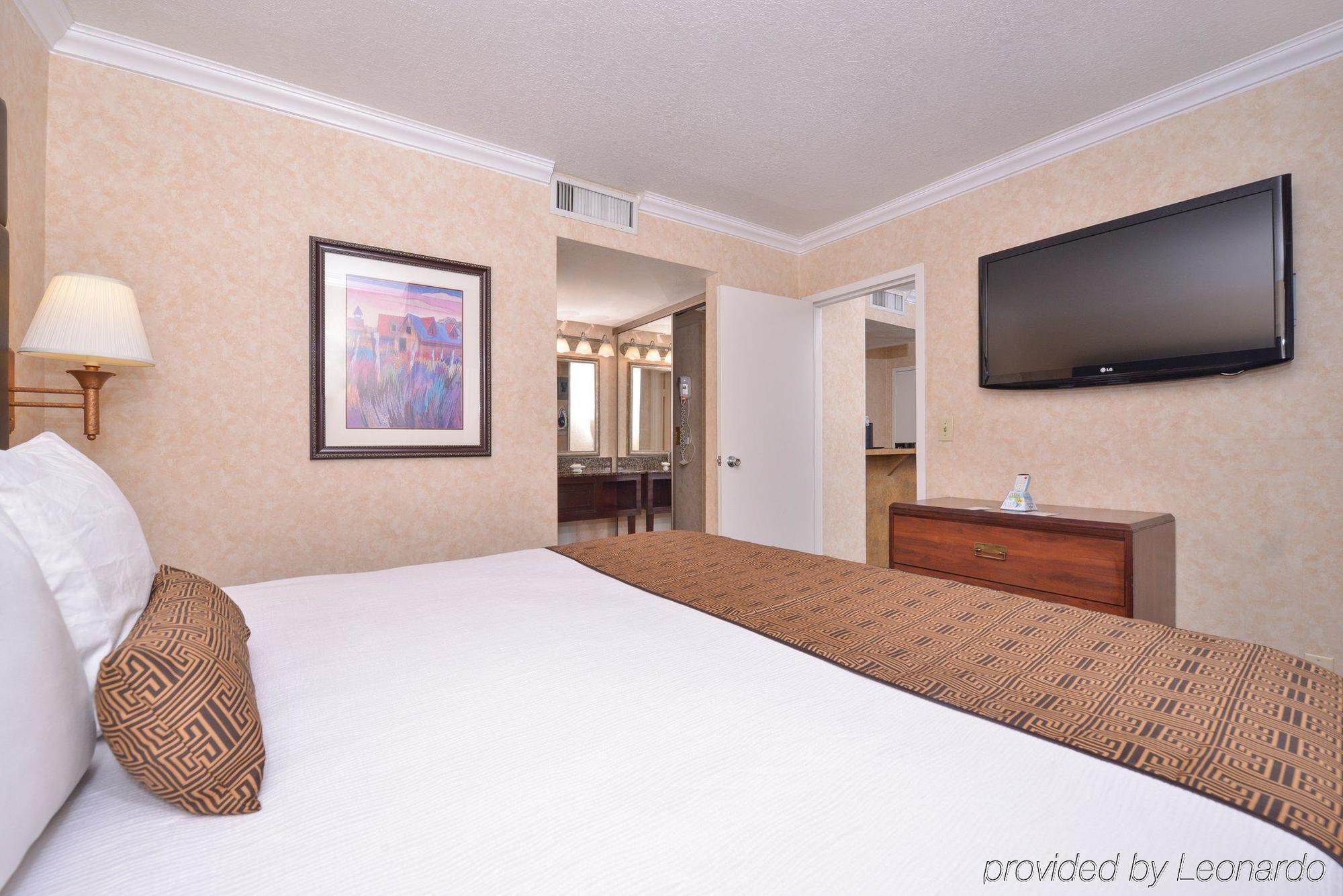 Western Innsuites &