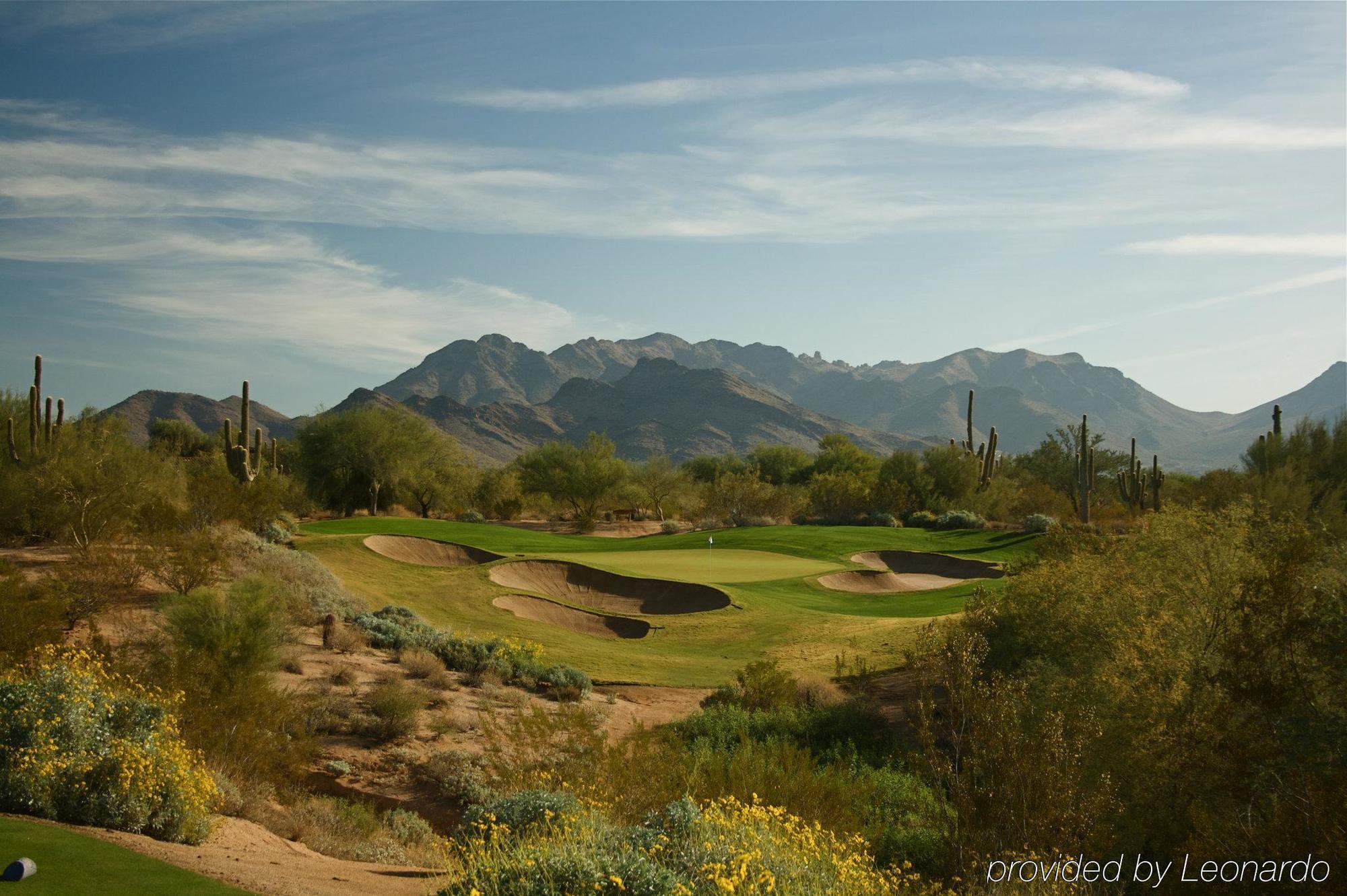 Western Innsuites & 3*