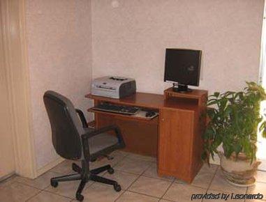 Hotel Howard Johnson By Wyndham Airport/downtown Area 2*